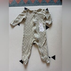Carters|Baby girl Sage green polka dot footsies pajamas,bunny design•••pastel